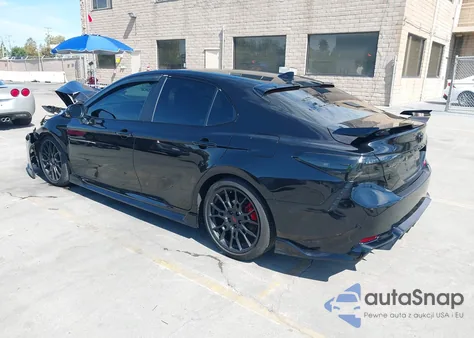 2024 Toyota Camry Trd V6 z USA, uszkodzony, nr VIN 4T1KZ1AK4RU088878